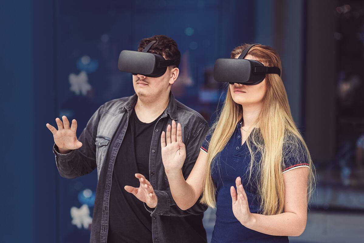 Immersive Erlebnisse auf dem nächsten Level: Eventbesucher tauchen mit VR-Brillen in eine neue Dimension der Interaktion ein